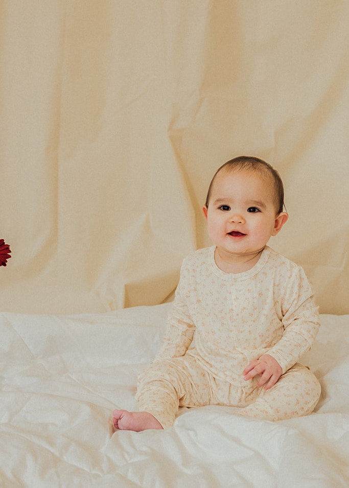Magnetic Baby Sleepsuit - Still in Bloom Bublotte