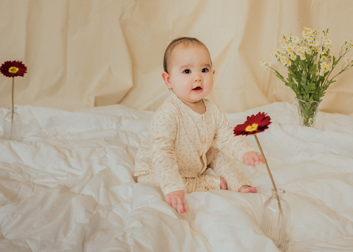 Magnetic Baby Sleepsuit - Still in Bloom Bublotte