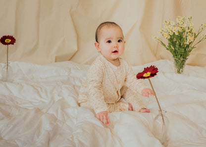 Magnetic Baby Sleepsuit - Still in Bloom Bublotte