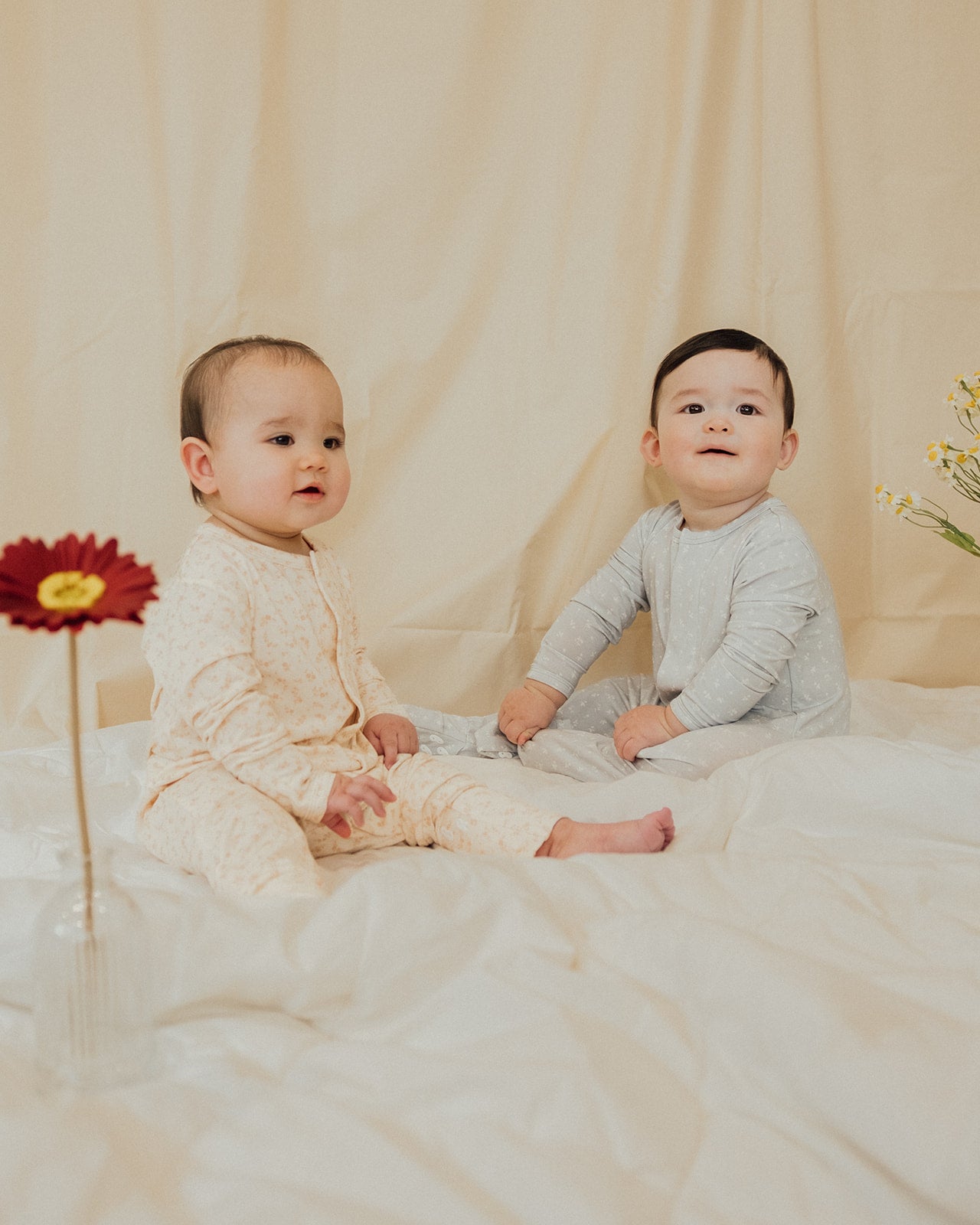 Magnetic Baby Sleepsuit - Still in Bloom Bublotte