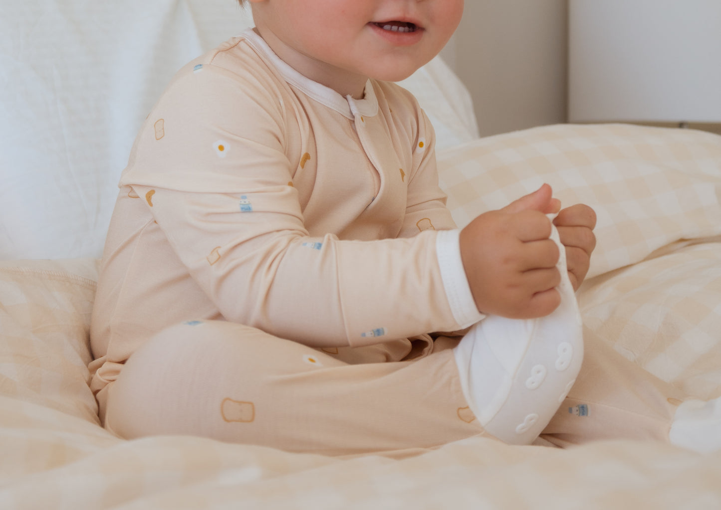 Magnetic Baby Sleepsuit – The Breakfast Club Bublotte