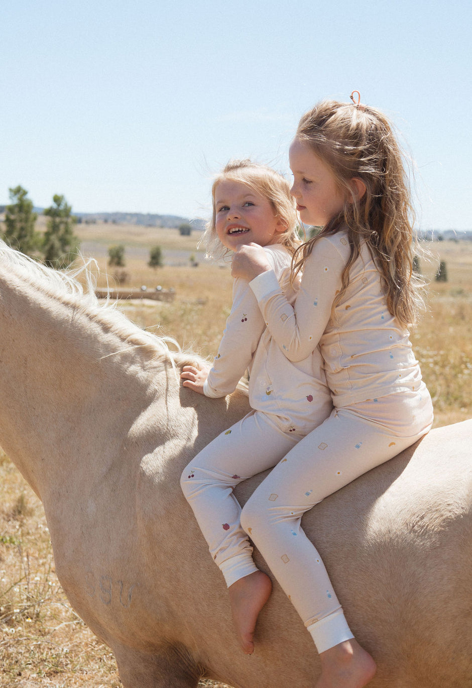 Magnetic Toddler Pyjamas (2-Piece Set) - The Breakfast Club Bublotte