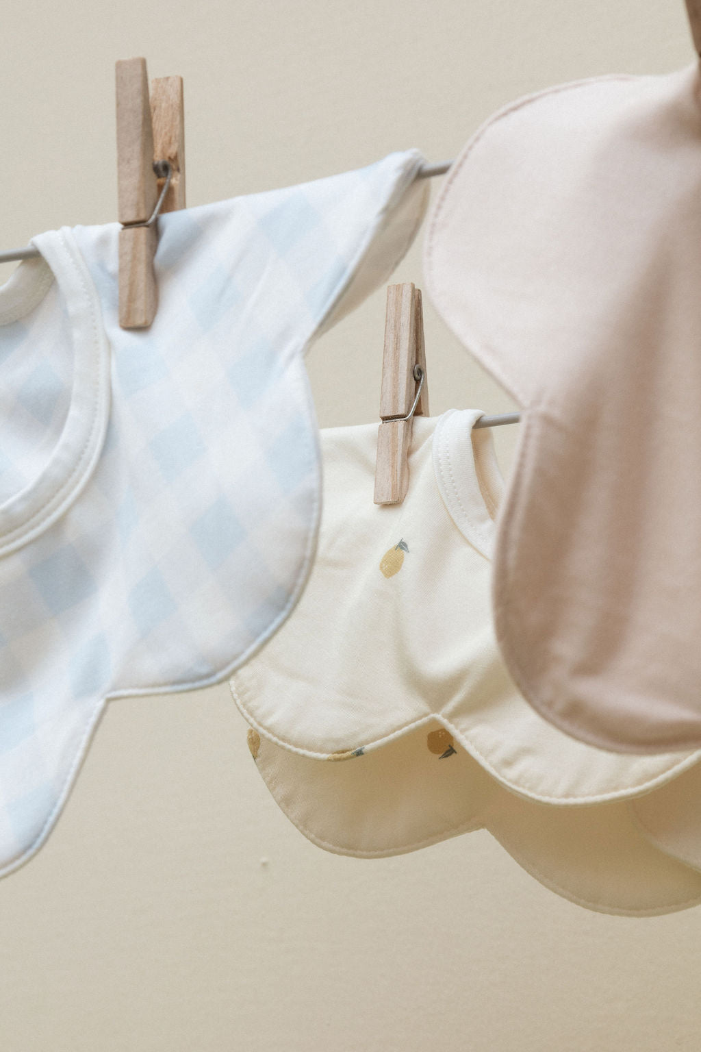 Everyday Waterproof Bibs (Set of 3) - Sunday Mornings Bublotte